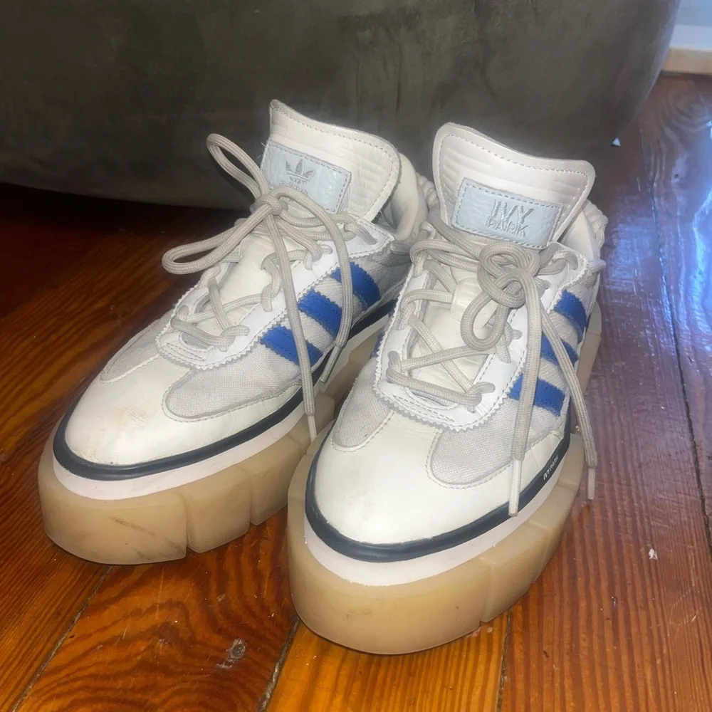 IVY PARK X Women’s SUPER SUPER SLEEK 'RODEO - GLOW BLUE' size 5.5 - Picture 2 of 4